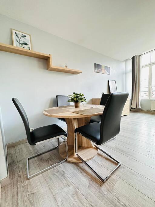 Au Coeur De Bruyeres Apartment Екстериор снимка